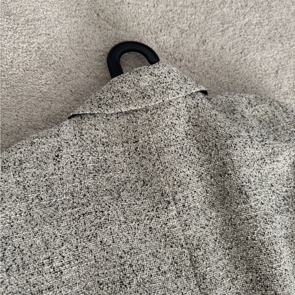 Ann Taylor Blazer - Picture 8 of 15